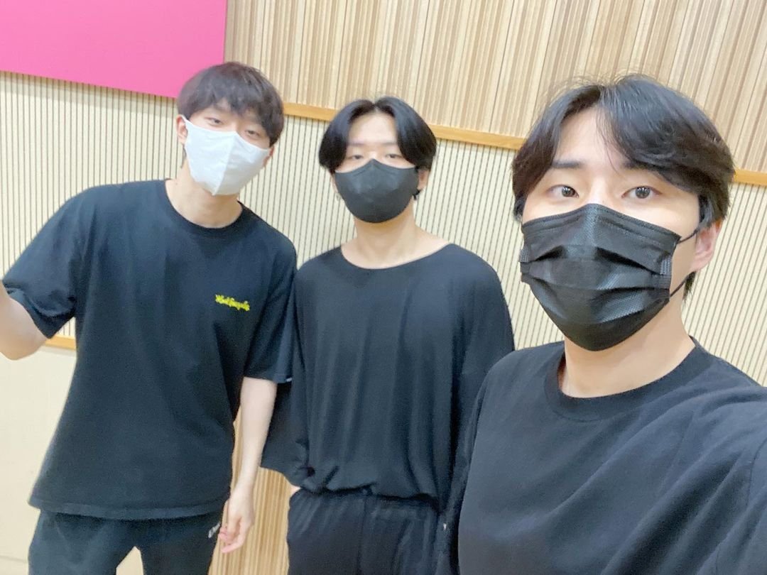 DAY6 Updates tweet media