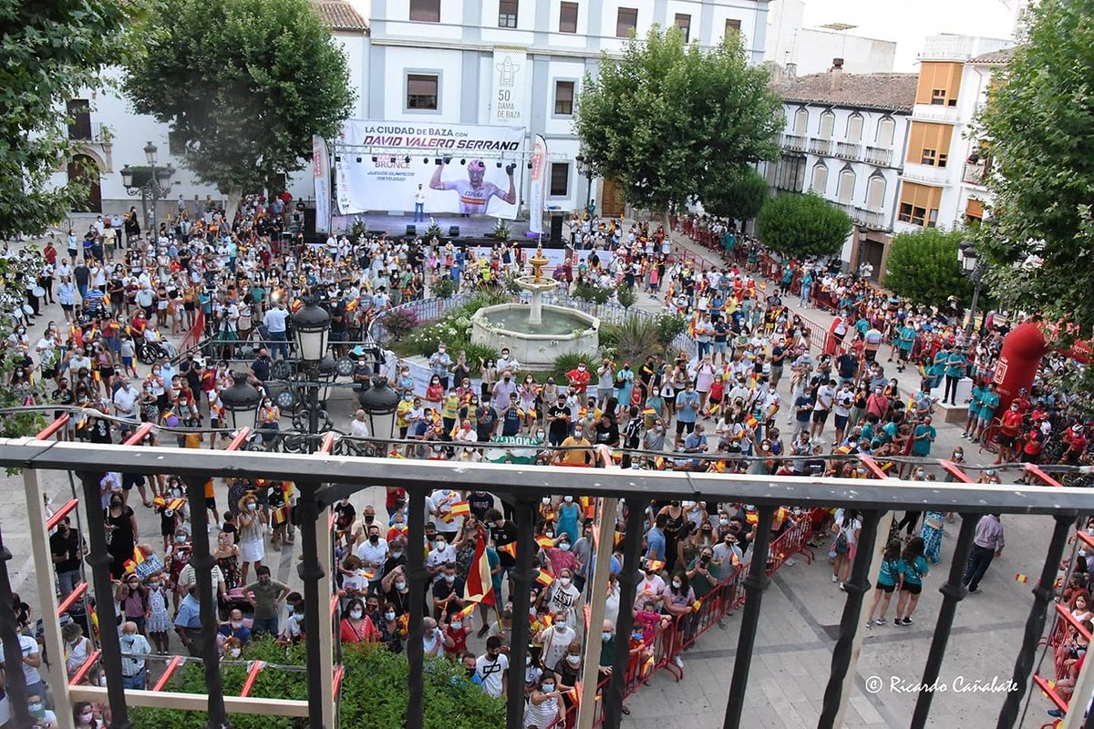 Valeromtb's tweet photo. INCREÍBLE EL DIA VIVIDO AYER EN MI BAZA QUERIDA!!!! 

Muchas gracias a todos por el recibimiento  de ayer!!!! 

Fue increíble recibir el calor de todos los míos y poder compartir con todos vosotros mi sueño. 

Muchas gracias!!! ❤❤❤

📸@_estenopo https://t.co/lvQ1Odbsdk