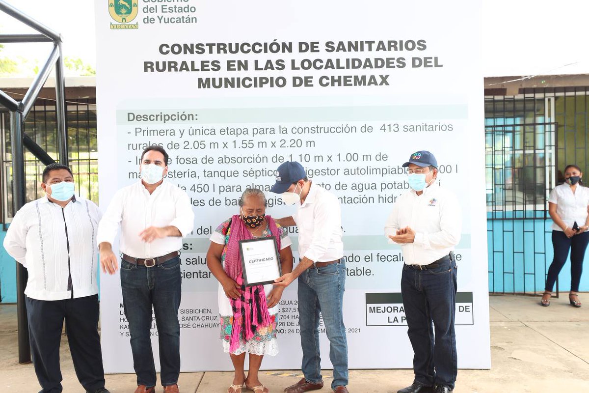 MauVila's tweet photo. Entregamos certificados del programa Proagua para la construcción de 413 baños rurales para familias de #Chemax y comisarías #Mucel, #SanJuanChen, #Sisbichén, #Hoteoch, #Pabalam, #SantaCruz y #Kantó, #Tulín y #SanJoséChahuay y se amplio el sistema de agua potable en #SanJuanChen. https://t.co/bnub1UYUqC