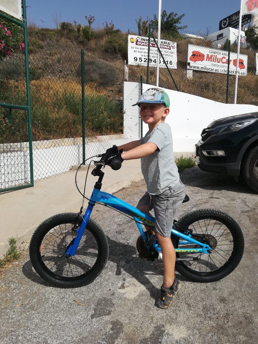 🚵🏻‍♀️Fynn’s new bike!