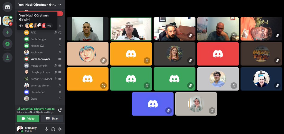 Dr. Kürşad Özkaynar'ın eğitimde girişimcilik konulu sunumunu dinledik.. İlham verici konuşması için sayın <a href="/kursadozkaynar/">Kür Şad ÖZKAYNAR</a> hocamıza ve yorumlarıyla destek veren tüm katılımcılarımıza teşekkür ederiz. 
Gelecek senin eserindir! #yeninesilöğretmen
<a href="/omeroz84/">Ömer ÖZ 🇹🇷</a> <a href="/ynesilogretmen/">Yeni Nesil Öğretmen Girişimi</a>