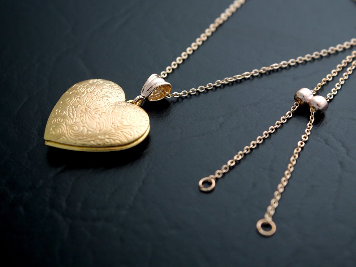 damlah's tweet photo. #etsy.com#locketnecklace#love https://t.co/uaOunM6t8i