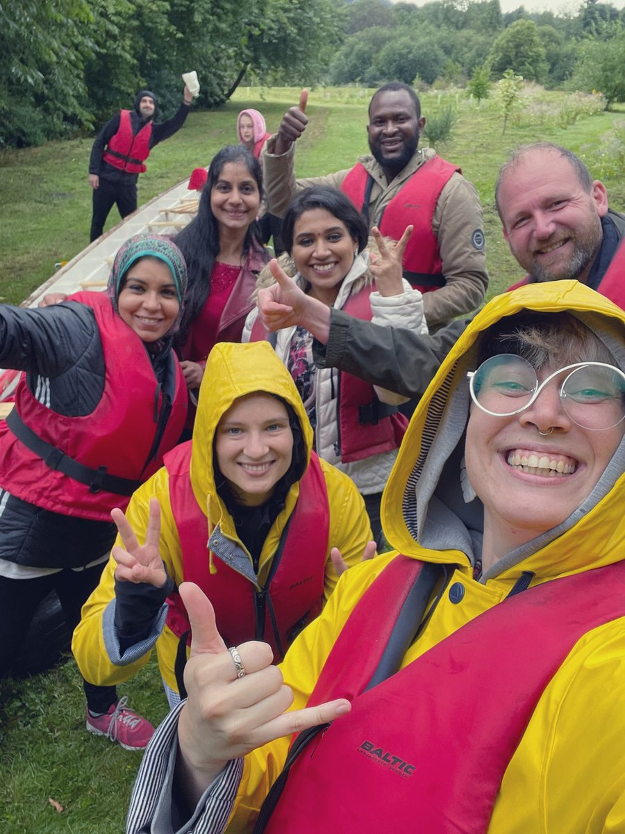 Today we managed to get all members of KP group (@ArtDrugDiscover) in a Dragonboat, and even though we probably chose the worst weather of the month.. it was SO FUN 🤩 many thanks @YorkshireSharks