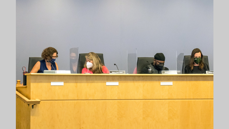 LocalReporterOC's tweet image. CHCCS Board of Education Discusses School Safety and Approves Recruitment Bonuses thelocalreporter.press/chccs-board-of… #relentlesslylocal #localnewsmatters
