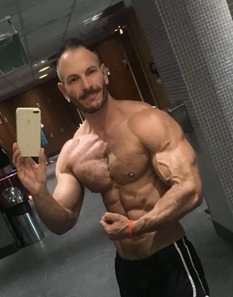 Timmy Essex on Twitter