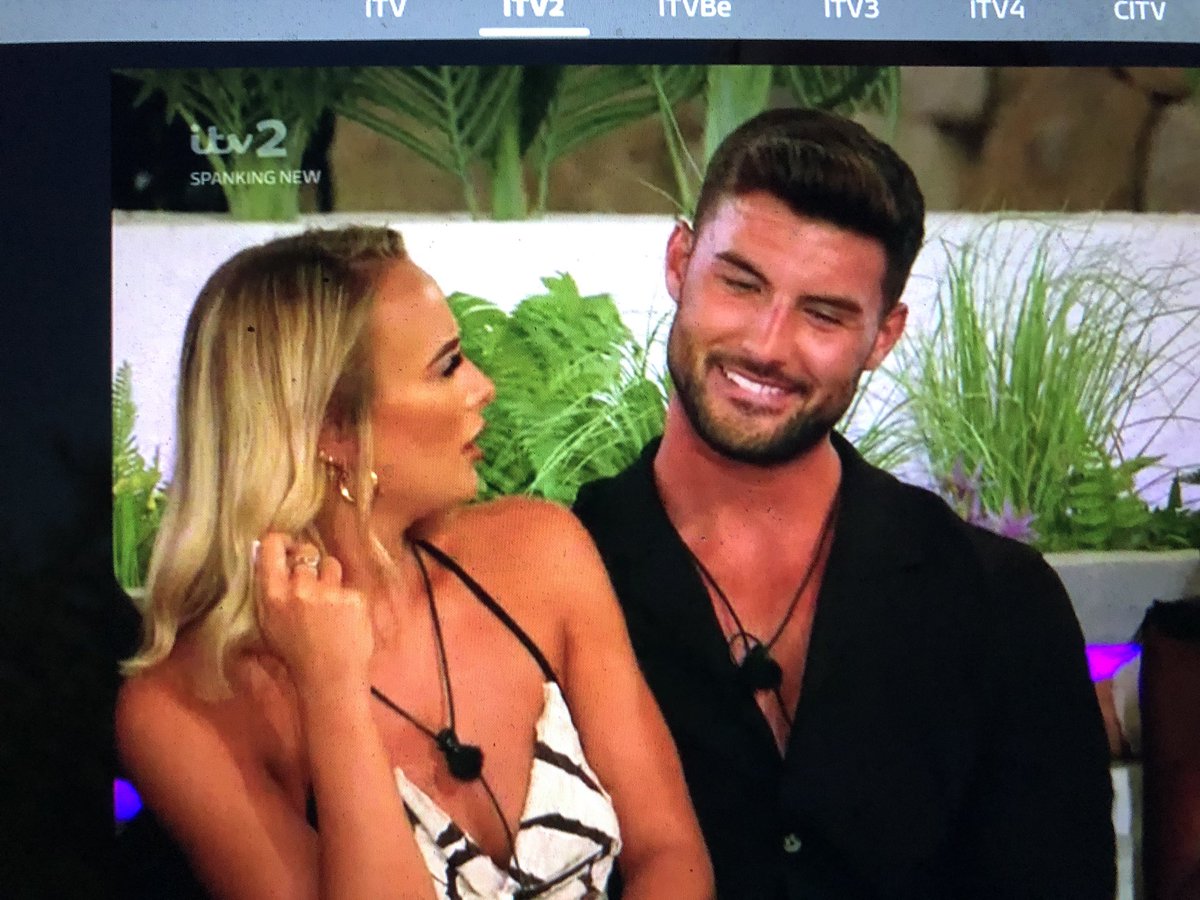 realityarchive's tweet photo. The look of a man who knows he’s proper fucked #LoveIsland https://t.co/vQ4E1KGiDW