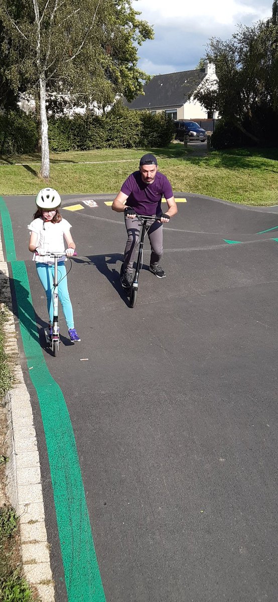 Olive_Villa's tweet image. #PumptrackSession #PèreEtFille