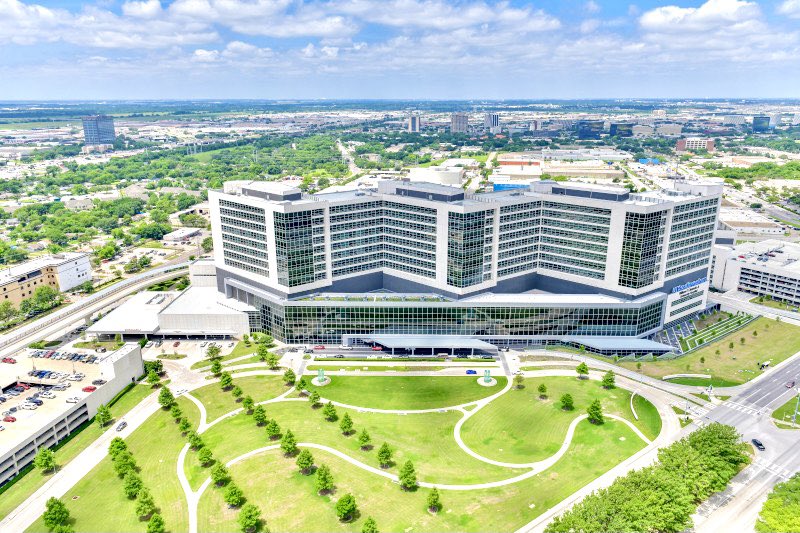 DrGeorgeTLiu's tweet photo. Congratulations UT Southwestern’s William P. Clements Jr. University Hospital for being named the #1 Best Hospital in Dallas-Fort Worth and the #2 Best Hospital in Texas in the annual U.S. News &amp; World Report rankings for the fifth year in a row! https://t.co/E2l3mftvE1