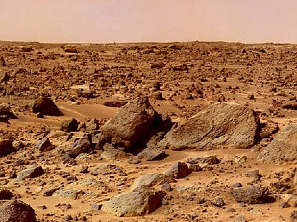 NakedScientists's tweet photo. Does methane mean life on Mars? https://t.co/DjJEaDhZ9t https://t.co/9xRRMrhlWX