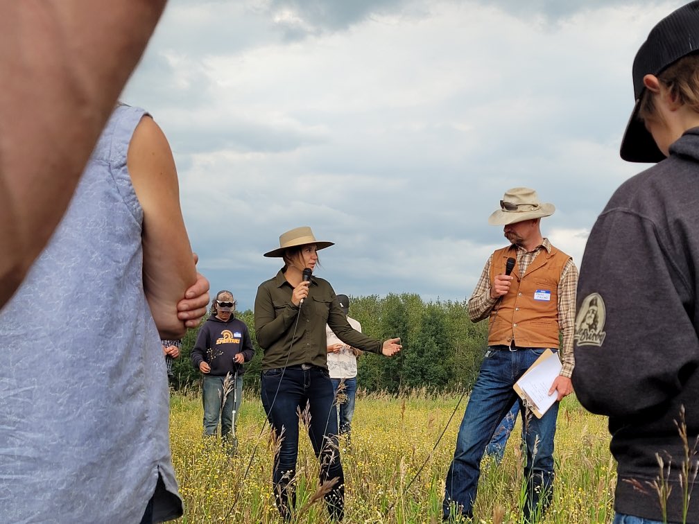 chuiko2's tweet photo. Thanks to all the ranchers who came out to our HM Field Day yesterday. Sure enjoyed spending the day with you all &amp; sharing our story. There were people from all 3 prairie provinces. #greatday #madenewfriends #saskbeef #holisticmanagement #plannedgrazing #thanksforcoming https://t.co/3gIr9qewf8