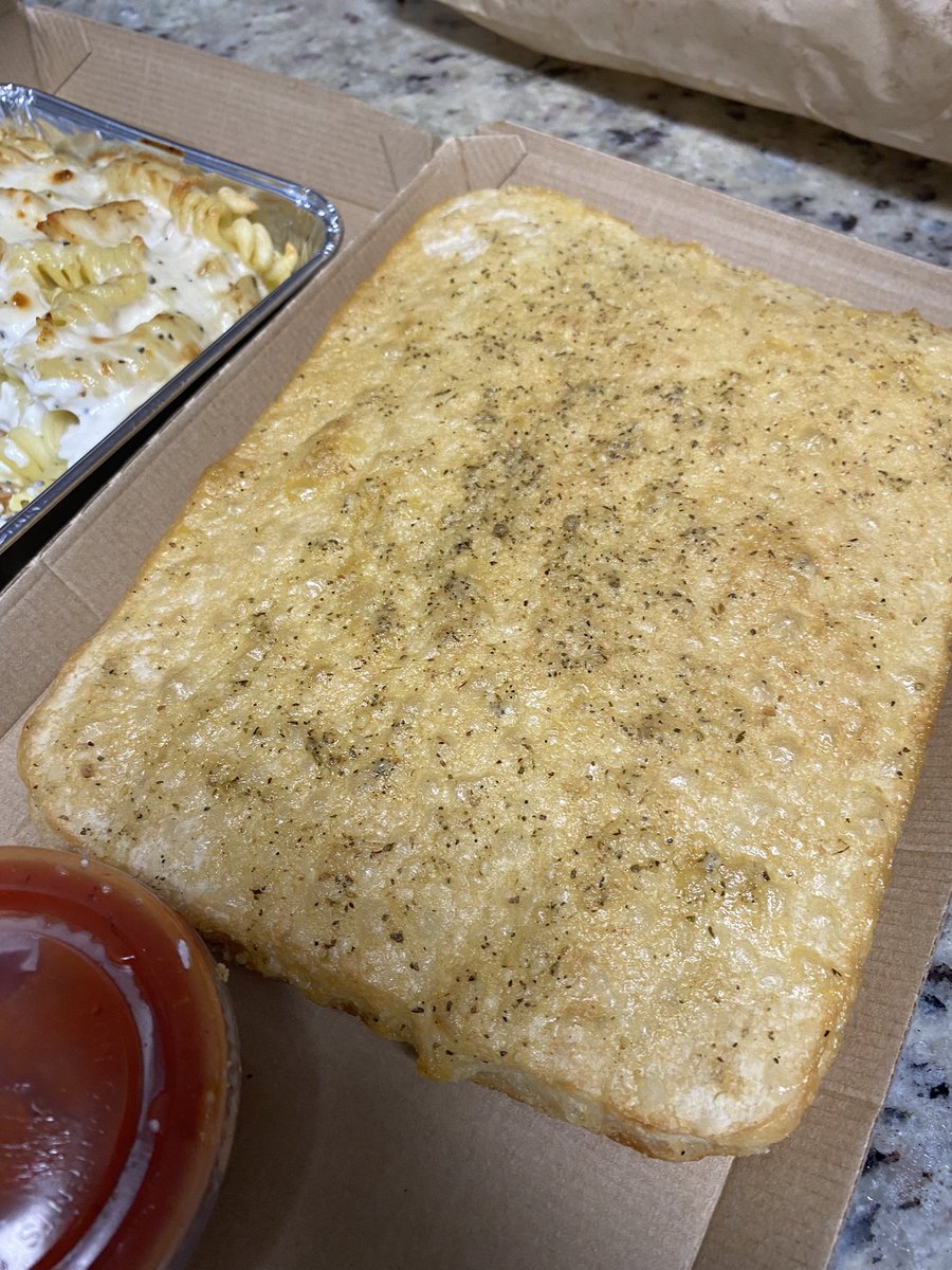BrandonRush's tweet photo. Hey @pizzahut, not only was my delivery NOT contactless, my breadsticks were not cut, so I got a #breadbrick. 😂 https://t.co/ZGzmcz5WgB