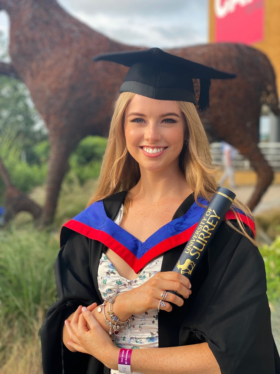 Beth Banks tweet media