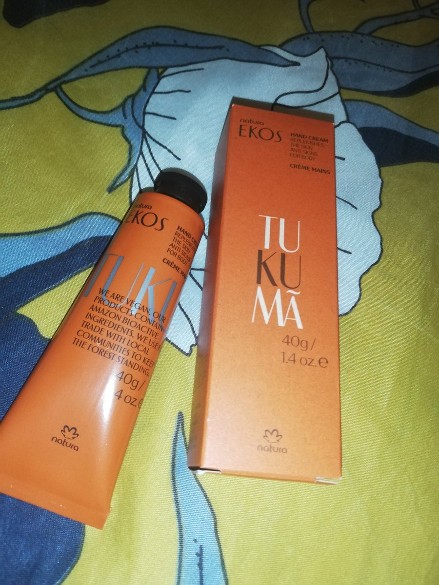 ItsTideline's tweet photo. 😍 #test #testauthentique #crememains #handscream #natura #ekos #tukumã #bresil🇧🇷
Ravie d'avoir été sélectionnée par @trustbeautycrew pour tester la crème mains Ekos Tukuma de la marque #Natura 👌 🐰🌎 formulée à 98% d'ingrédients d'origine végétale,sans silicone et #CrueltyFree https://t.co/MruEDc90TF