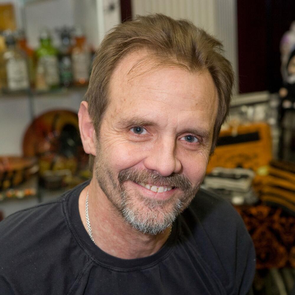 Michael Biehn
Born in 1956. Perpetual savior of humanity and all around good guy. 
Happy birthday Michael! 