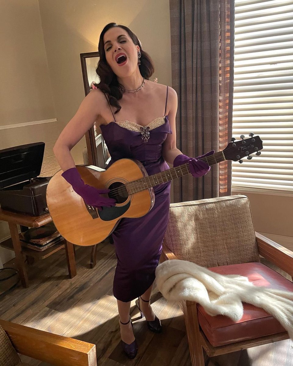 UponASpoiler's tweet image. lanaparrilla Rita lamenting over the #whywomenkill finale! 🎶 “La la la waah waah waaaah….” 🎶😩😩😩 #gonetoosoon #bestcast #greatpeeps instagram.com/p/CR90fo1B0Rt/
