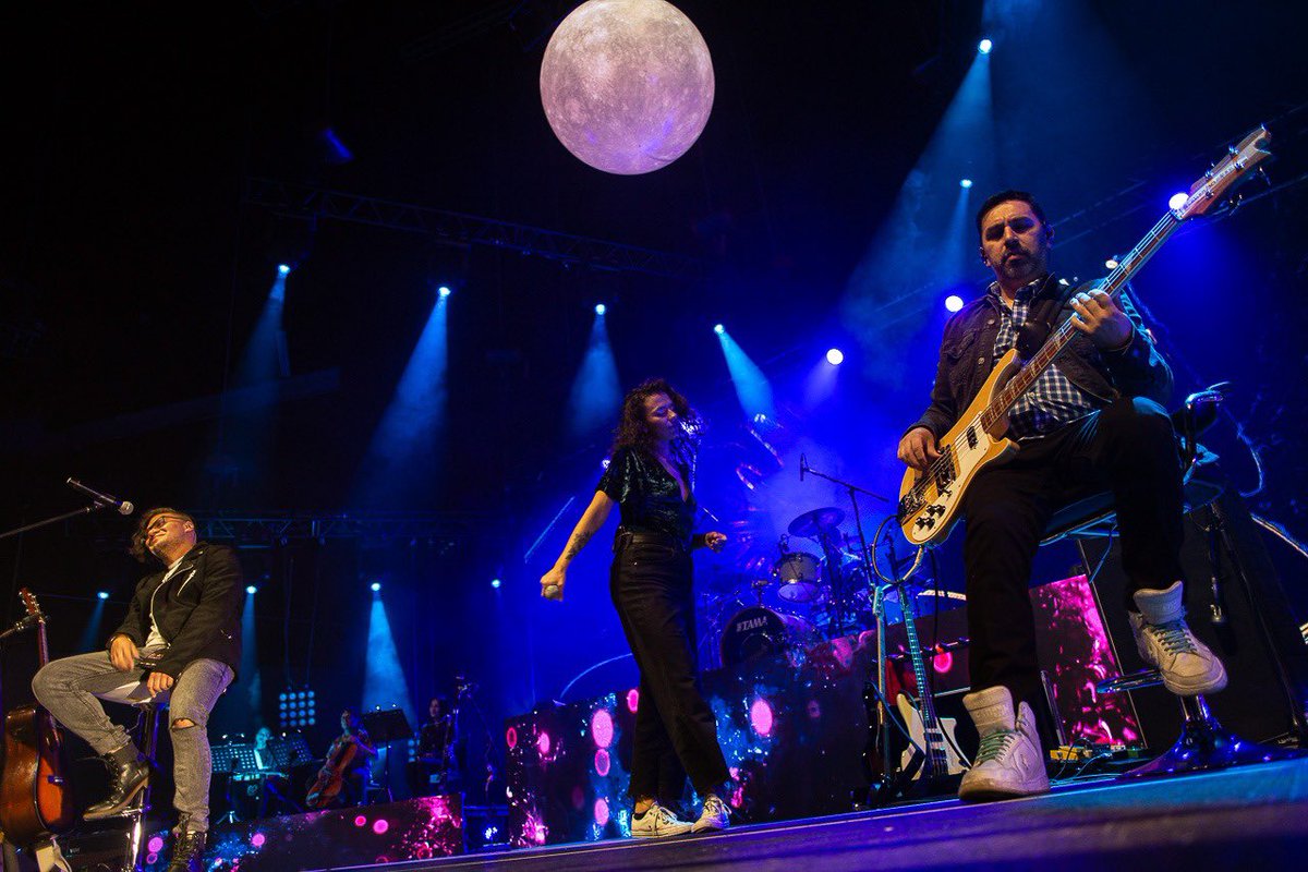 El Rito de Soda Stereo se convirtió hoy en el primero concierto con público en el Movistar Arena, después de que la pandemia provocada por el Covid impidiera la realización de eventos masivos en Bogotá.

Fotos: Juan Pino