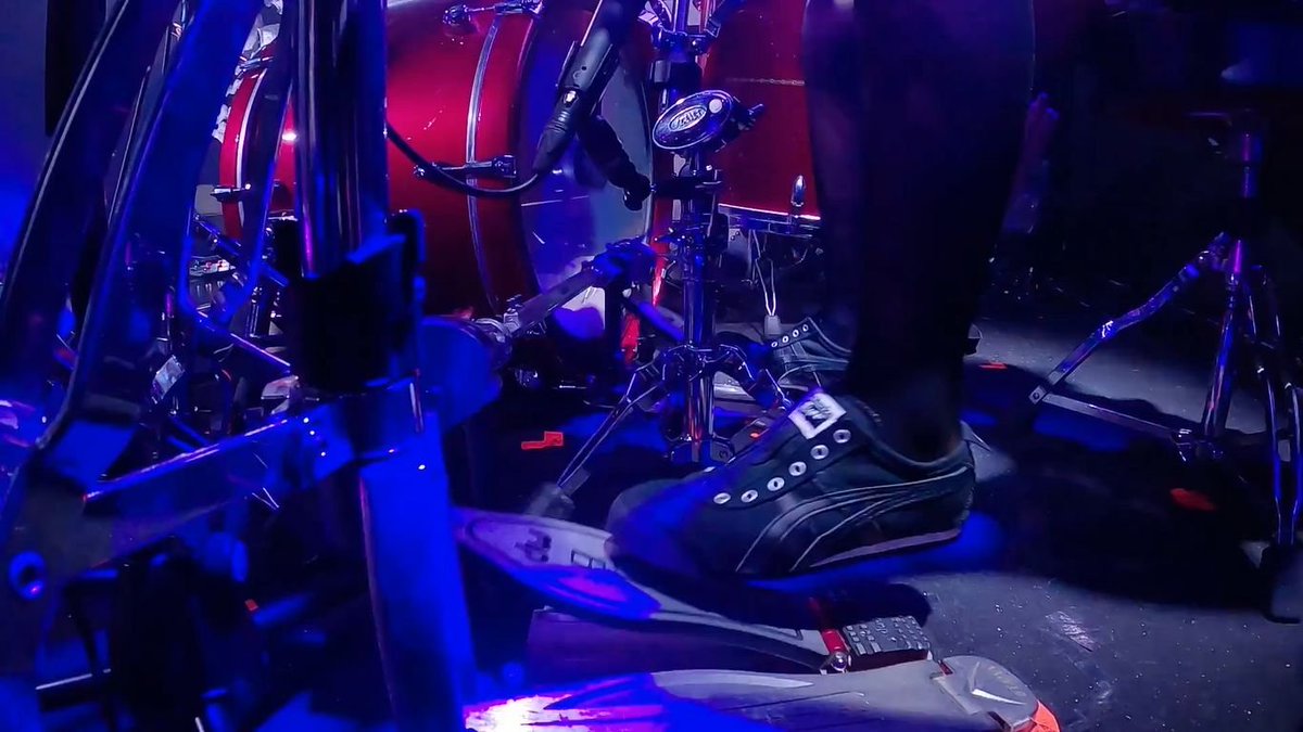 TheYellowClip's tweet photo. ラスト
I guess they were paying the foot cam by the frame, since it showed up all of five times, totaling less than ten seconds. 😢
More foot cam, please! Let's see those Mexico 66s working out! 💪
#bandmaid #SplendourXR #relive https://t.co/XWP9B9rKpc