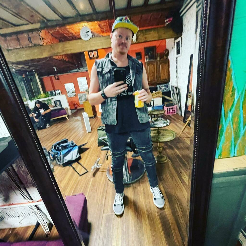 adam_p_johnson's tweet photo. Time to get rad. See you in a few @visitkingsport @membersonlyatl https://t.co/dImzIPOKE7 https://t.co/WBUenRrh0w