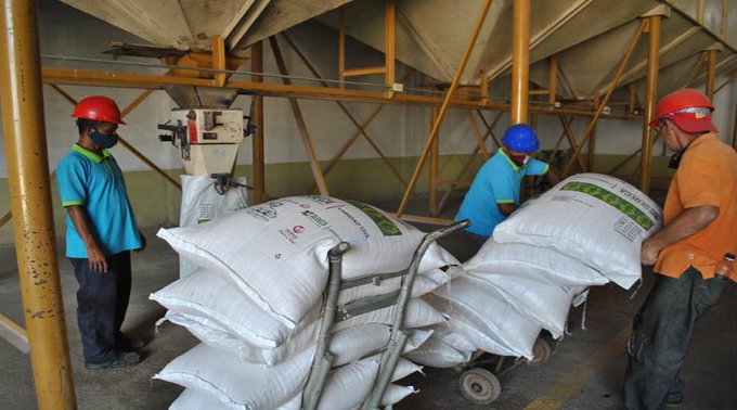 NoticiaW - Venezuela crisis economica - Página 34 E7lFHuDXIAIBewf?format=jpg&name=small