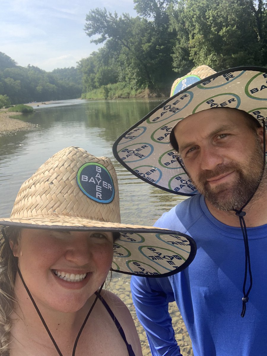 Kmw1026's tweet photo. Finally putting this hat to good use on the river!!! Thanks @KleffnerWes you da best!!!!! @BayerGolf #galenamo #camptomahawk #tubefloat #southwestmo @kwarmbruster #turfwife #turflife #timetocooloff https://t.co/pHDtrtiWgF