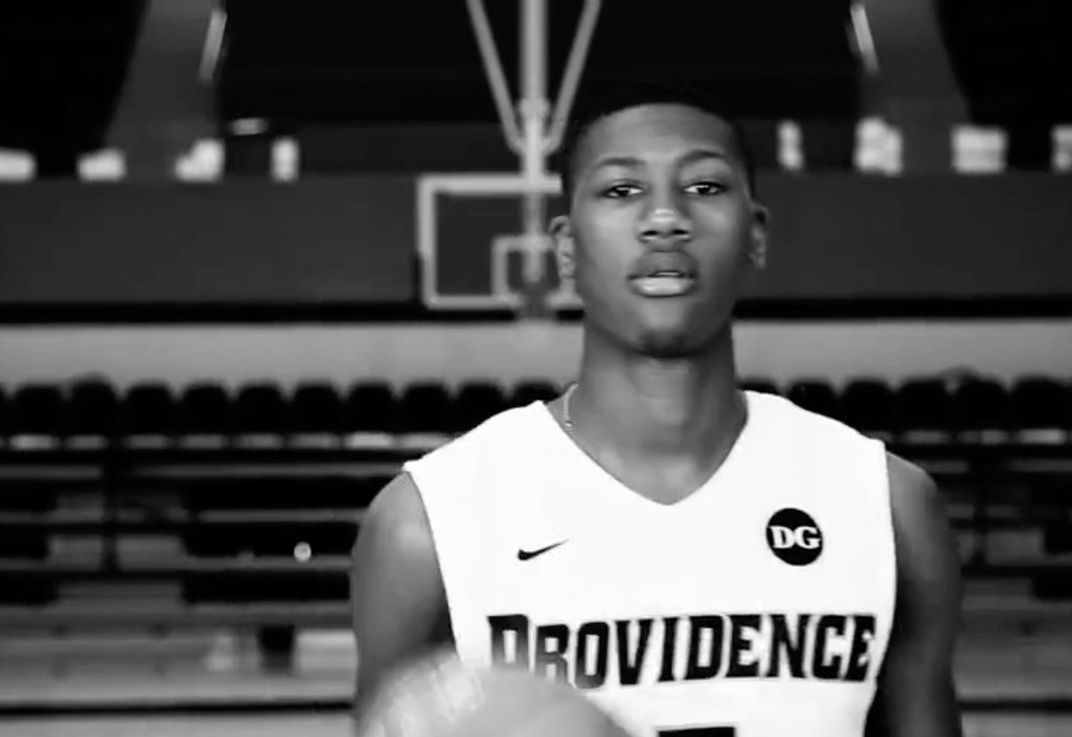YurViewNE's tweet photo. Remember how fun @KrisDunn3's final season in #Friartown was? Welcome Home KD3.
https://t.co/s55m4zJePc
#NotDunnYet #PCBB #GoFriars #BleedGreen #Celtics #BigEast @TheWarriorFriar https://t.co/LO7WyX5Ut4