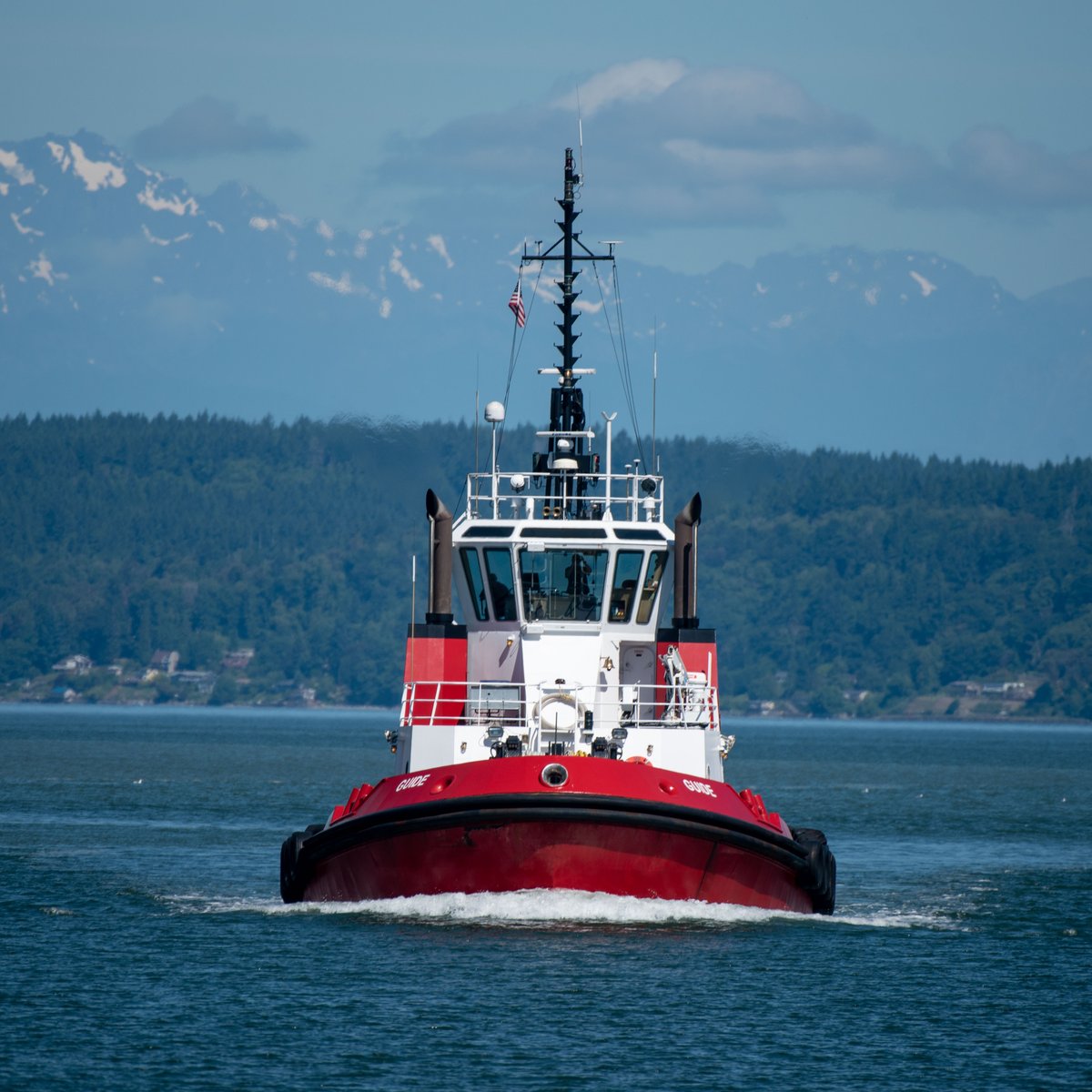 PortofTacoma's tweet photo. Here’s hoping your weekend is full of smooth waters and clear skies! #port253 https://t.co/Nheg1uiZAn