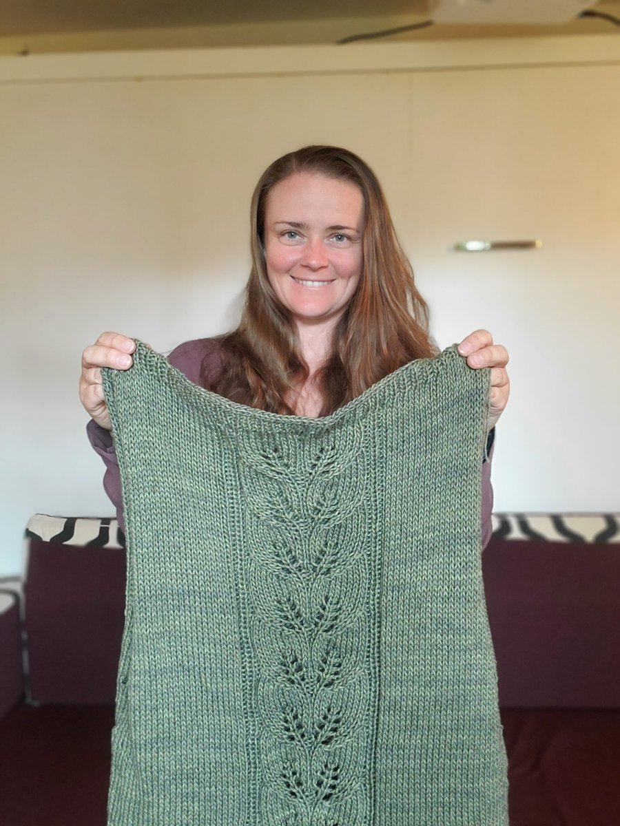 We've said it before and we'll say it again... The #BotanicalTee is the perfect summer tee! Thanks for the progress shot, <a href="/johannahuck_art/">Johanna Huck Art</a>!