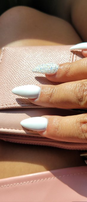 New skirt New nails 💋😎  #nails #legs #skirts #FridayVibes #selfcare #spoiled https://t.co/I8c5Cq5mo7<a href="/tag/nails"class="tags">#nails</a><a href="/tag/legs"class="tags">#legs</a><a href="/tag/skirts"class="tags">#skirts</a><a href="/tag/fridayvibes"class="tags">#FridayVibes</a><a href="/tag/spoiled"class="tags"><span>#spoiled</span></a><a href="/tag/selfcare"class="tags"><span>#selfcare</span></a>