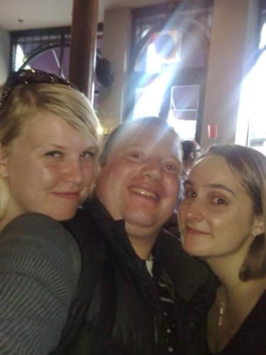 Michie81's tweet photo. RIP @GoonerCrocit 

Known by so many at Arsenal.

I am just so deeply saddened this evening, so unfair.

Life us going to be weird without you in it and Arsenal not the same at all.

Sleep well Dan x https://t.co/7ptSRz0am2