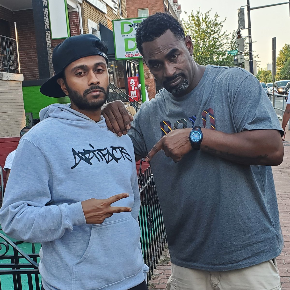 jeevzb90's tweet photo. Jeevz B and El Da Sensei @senseifromnj from the Artifacts! #jeevzb #eldasensei #theartifacts #emcees #listenvisionstudios #washingtondc https://t.co/kF3iD5ST5x