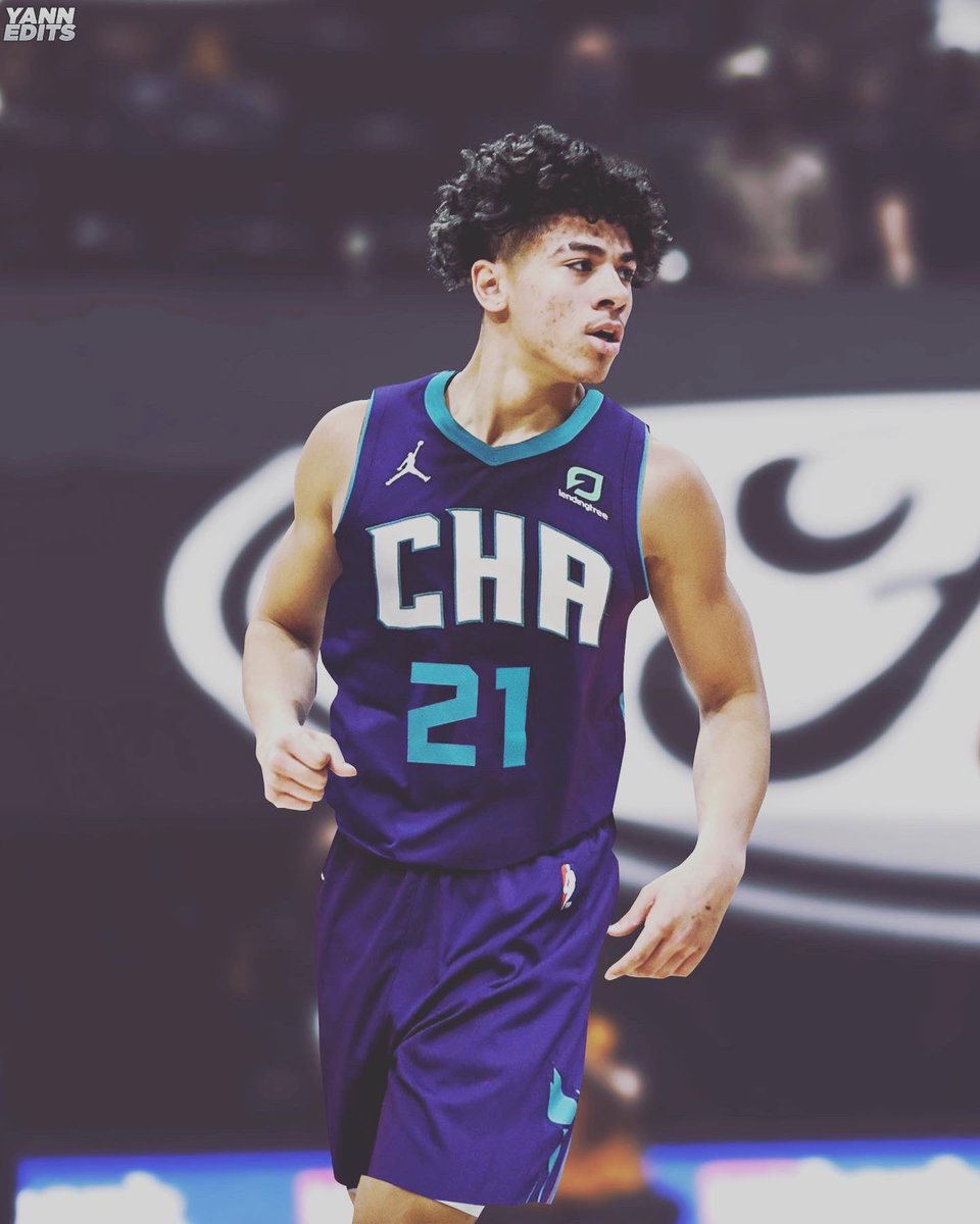 Etienne Catalan on X: LaMelo Ball (@MELOD1P) will wear No. 2 for the  #Hornets. #NBA @UniWatch  / X