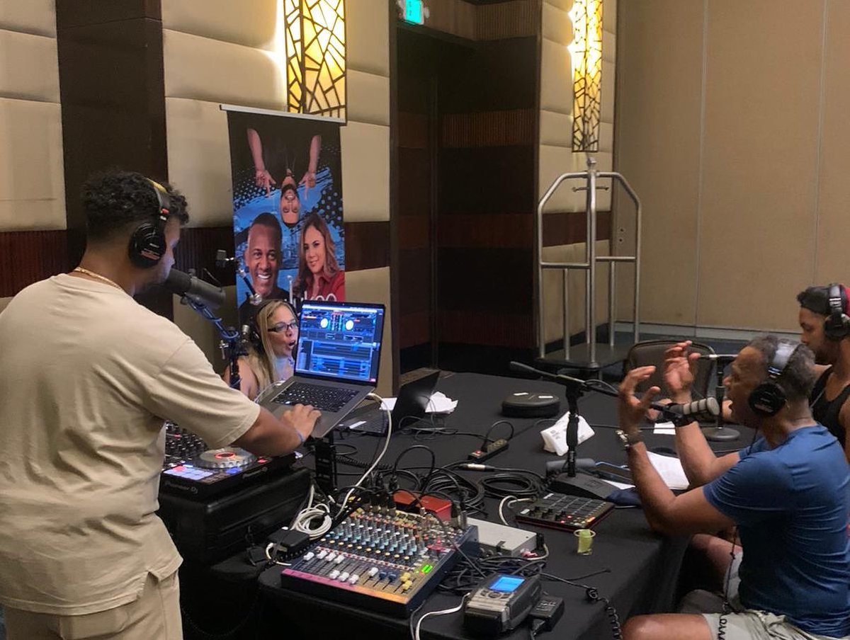 nildarosario's tweet photo. Buenos tardes.Aquí estamos #puntacana @janeiromatos @excarletmolina @lasupraaa @capitan_radio #republicadoninicana🇩🇴 #megainvasion @delta #eljukeo979nyc
@hrhcpuntacana
@cabanillaslaw
@alticeUSA
#HRHCPuntaCana
#delta https://t.co/iwAhTmaB3k