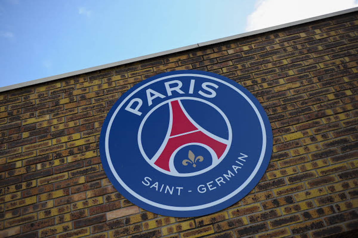 BuzzSport_fr's tweet photo. Football – Mercato – PSG : Rien de neuf pour Mbappé avant janvier ? https://t.co/88cUoNUBYn https://t.co/lPkpcqFhmi