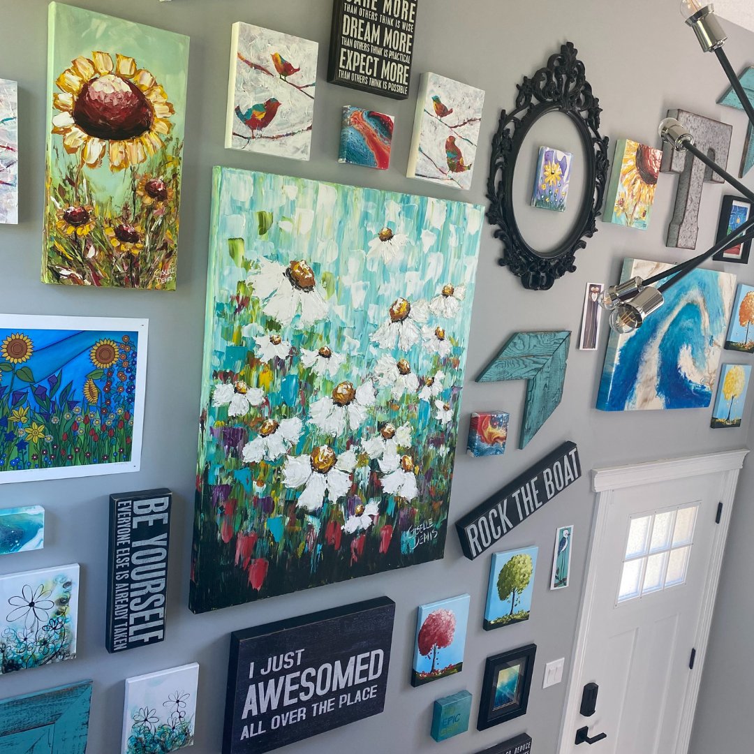 thetaylorwaynow's tweet photo. Little pieces of life. Little memories that I have gathered over the years that all make me incredibly happy. The power of all of them in one spot. The art wall is "home". Where is your spot? Comment with a picture!
#hopegiver #thehealinghome #seenheardhealed #thetaylorway https://t.co/QjdrDDATRA