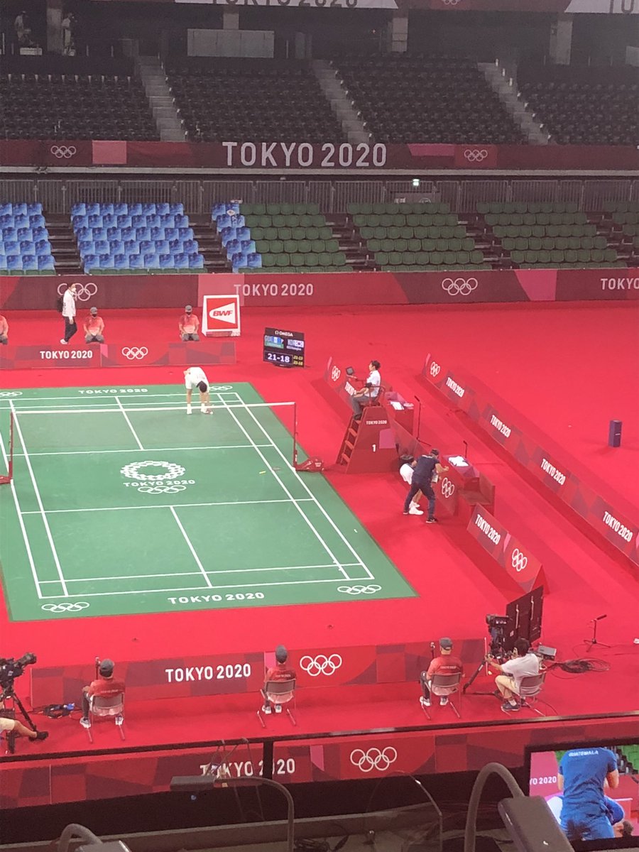hkvittinghus's tweet photo. Just wow! 😮🤩 Kevin Cordon you absolute beauty! One of the biggest moments in Olympic badminton history!

Hero. 🦸‍♂️ https://t.co/1jHBh9cZkC