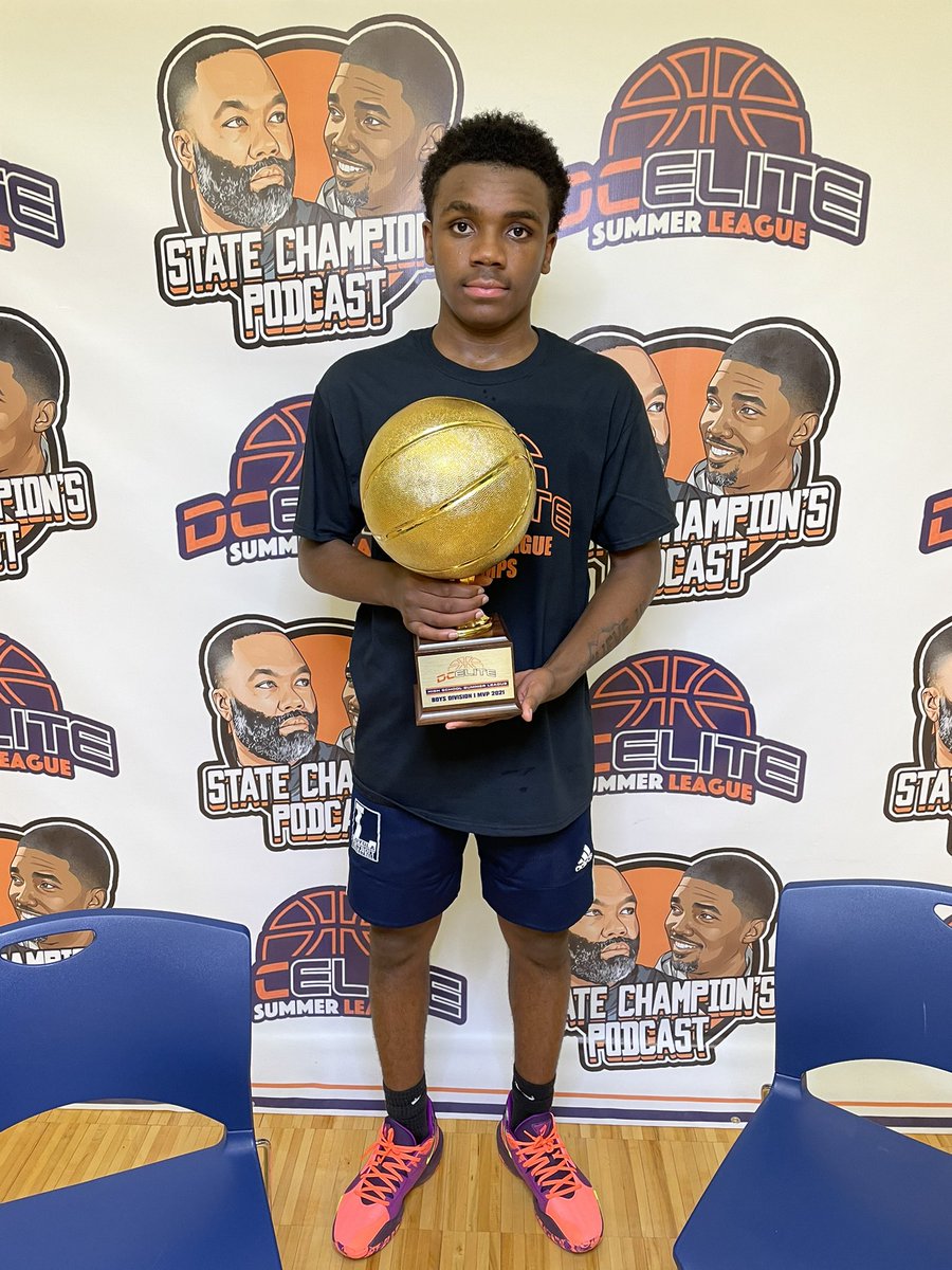 DetroitLoyolaBB's tweet photo. DC Elite Summer League Champions 🥇🏆🏀 https://t.co/k8KZCfVmhl