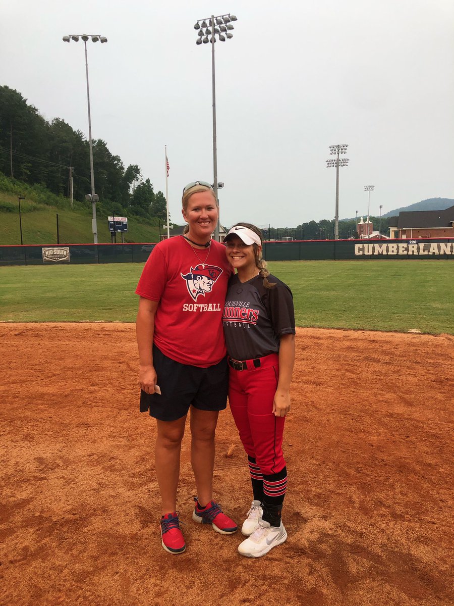 Shoutout to our  <a href="/OgleLayne/">Layne Ogle</a> putting in work tonight at the <a href="/Patriots_UC_SB/">UC Patriots SB</a> Camp ahead of tomorrow’s play day! #TEAM #Stunners