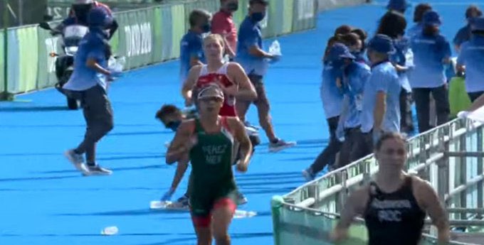 TERMINAN SU PARTICIPACIÓN 🏃🏻‍♂️

El equipo mexicano de Triatlón 🇲🇽 finaliza en el lugar 16, en los #RelevosMixtos de #Tokyo2020 

📸CONADE

Ponte EN CONEXIÓN y disfruta de la mejor información deportiva en 👀👇🏻
youtu.be/ORr5jN-fzuo