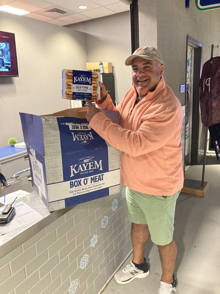 The only salmon in this setup is the sweater. The rest is pure meat. A Box ‘O Meat courtesy of <a href="/KayemBrand/">Kayem</a> to be exact.

Want your own big Box ‘O Meat?  Check it out here: bit.ly/3BJK4ct