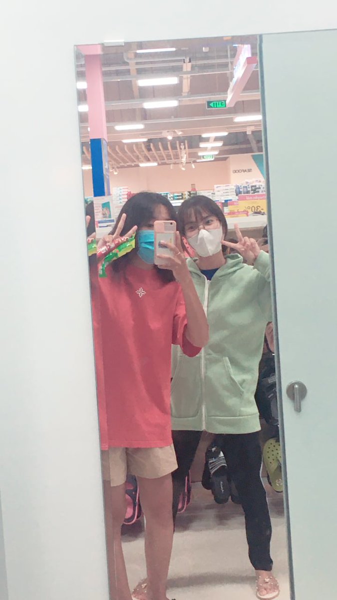 ThamKimm's tweet photo. Lalala~~ https://t.co/oL2BSssNll
