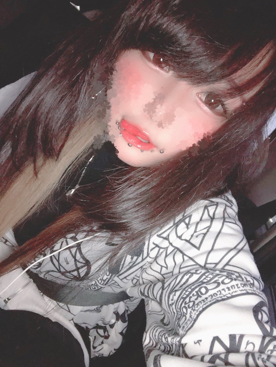 yuutsu02's tweet photo. こんな私でも絡んでください🙇‍♀️

#美男美女さんと繋がりたい 
#美男美女と繋がたい 
#自撮り界隈 
#自撮り界隈さんと繋がりたい 
#1mmでもいいなと思ったらいいね 
#らぶりつで気になった人お迎え 
#いいねで気になった人お迎え 
#中性さんと繋がりたい 
#メンヘラさんと繋がりたい #絡み募集 https://t.co/T4R3fJlKwK