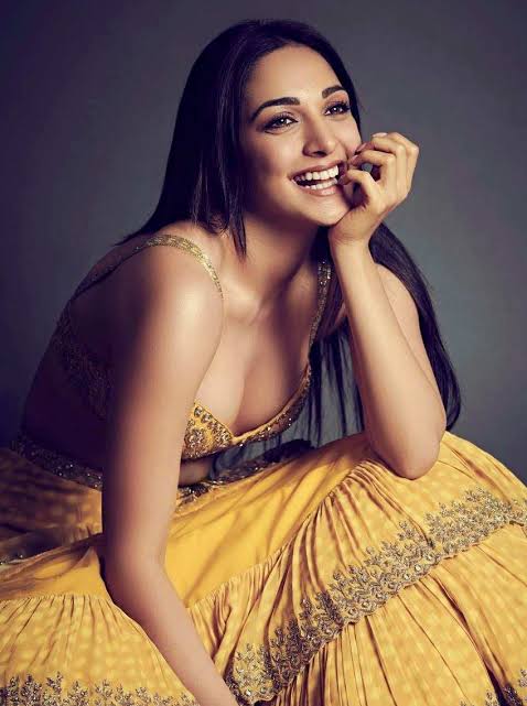 Happy Birthday Kiara Advani  