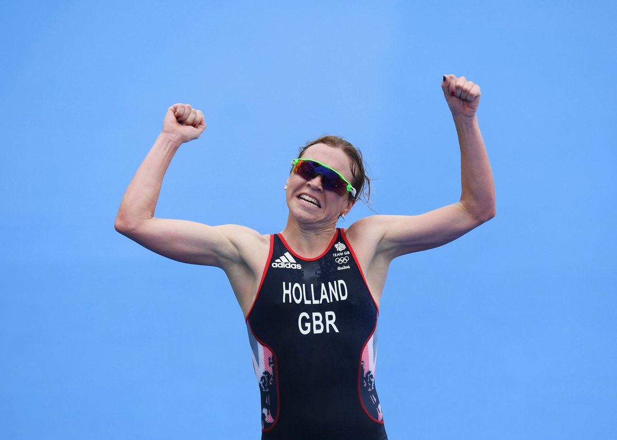 TeamGB's tweet image. London 2012 🥇🥉
Rio 2016 🥇🥈🥉
#Tokyo2020 🥇🥈🥈

#TeamGB + Olympic triathlon = 😍