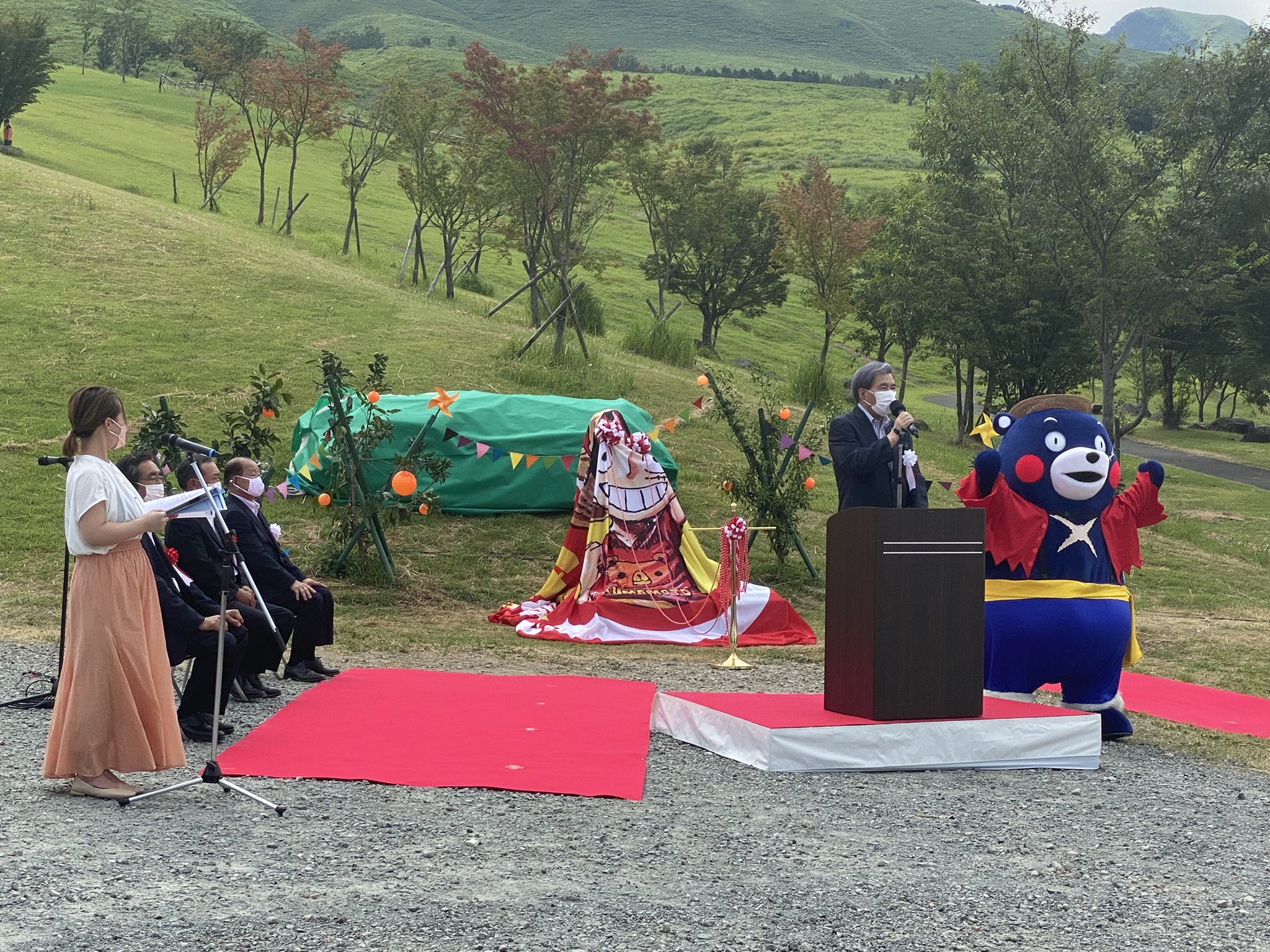 One Piece スタッフ 公式 Official 熊本県 蒲島知事 復興に向けて進む西原村の人々の姿は ココヤシ村を守ったナミの姿と重なる 今後も復興に取り組んでいきたい 新たに麦わらの一味となったジンベエの銅像も製作が決定しました Youtubeで待機 One Piece スタッフ 公式 Official 熊本県 蒲島知事 復興に向けて進む西原村の人々の姿は ココヤシ村を守ったナミの姿と重なる 今後も復興に取り組んでいきたい 新たに麦わらの一味となったジンベエの銅像も製作が決定しました Youtubeで待機