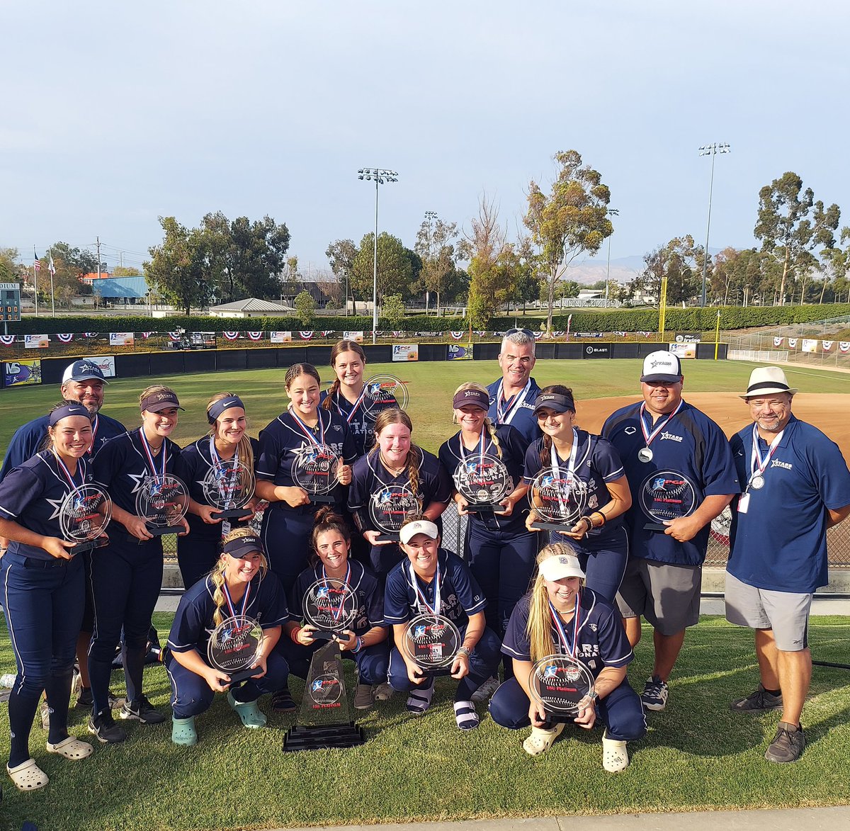 CFSPORTS2's tweet image. Congrats to @Summer_Clark7 alumni of @WillEastSB @softballcentra1 future @CuseSB of @StarsBelfield winning @PGFnetwork National Championship.  An amazing week with an ultimate team effort. Great experience, way to go out on top!! Thanks to pitching coach.
@jesserosenhahn