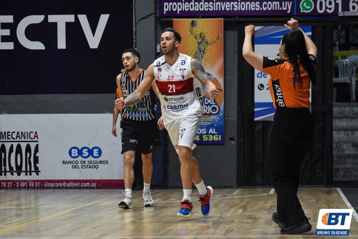 #ElMetroxBT | EL ZOOLÓGICO TIENE UN REY

En el estreno del Metro, el clásico fue para el león de Villa Dolores que se impuso a Miramar. 

Crónica con destacado, grito, termómetro y VAR de <a href="/PabloDominitz/">Pablo Dominitz</a>

📸 <a href="/BrunoTasende14/">Bruno</a> 
 
👉 basquettotal.com/2021/07/30/el-…