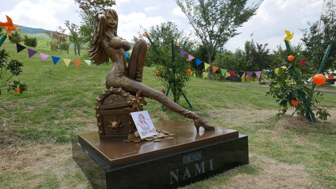 One Piece Nami Also Gets Her Statue In Japan Nintendo Universe Shogi Pineapple