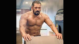 DurgaNarse's tweet photo. Which actor  is most famous world wide 😎😎😎
retweet🔃.                                like❤
@Prabhasraju
@BeingSalmanKhan https://t.co/PnS03GxNoD