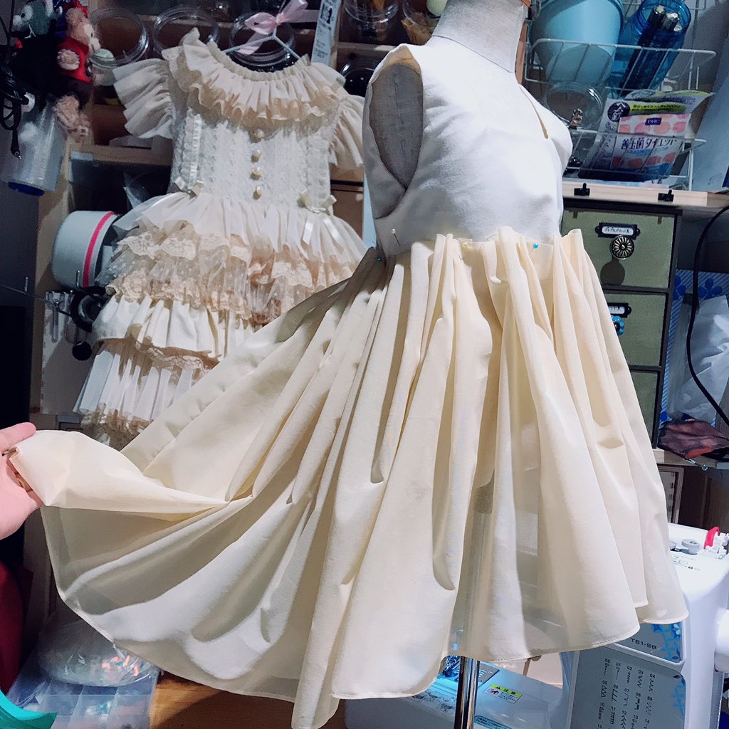 ワンピースチャレンジ2の1日目 しばらく前が短めのスカートつくりまくるかも 座 Shir0xxx 複合垢 のイラスト