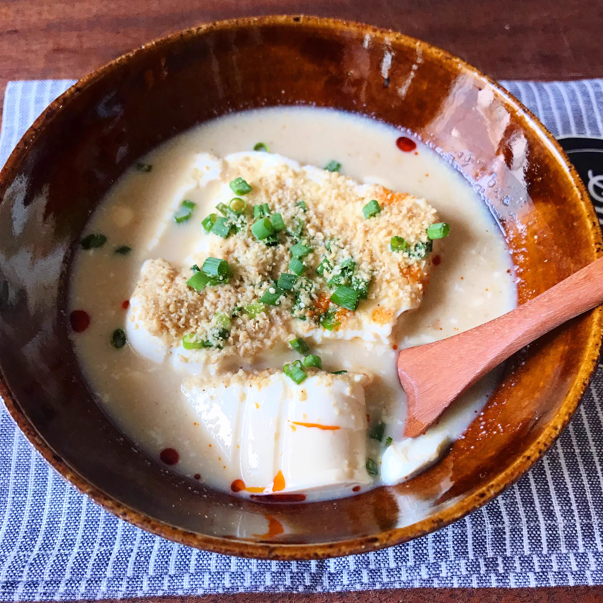 簡単に作れて美味しそう！暑い時期には特に良さそうな「お豆腐」レシピが話題に！